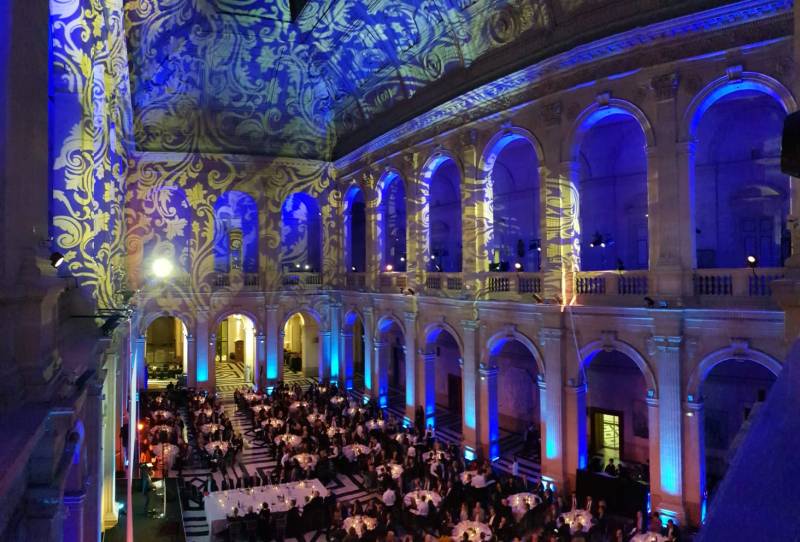 Scénographie par SoLive au centre Bourse dans le centre ville de Marseille