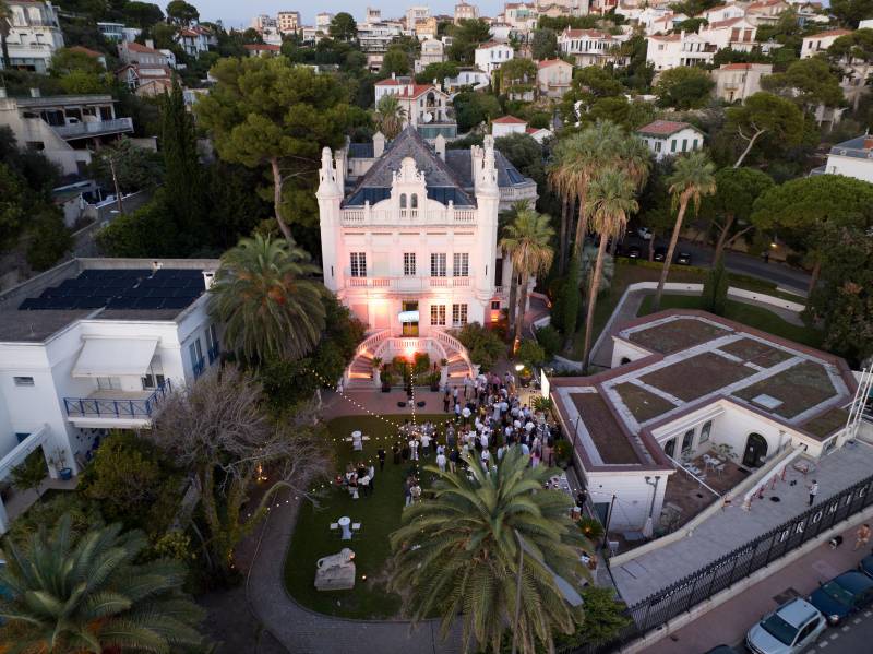 Proposez-vous la location de matériel technique ?